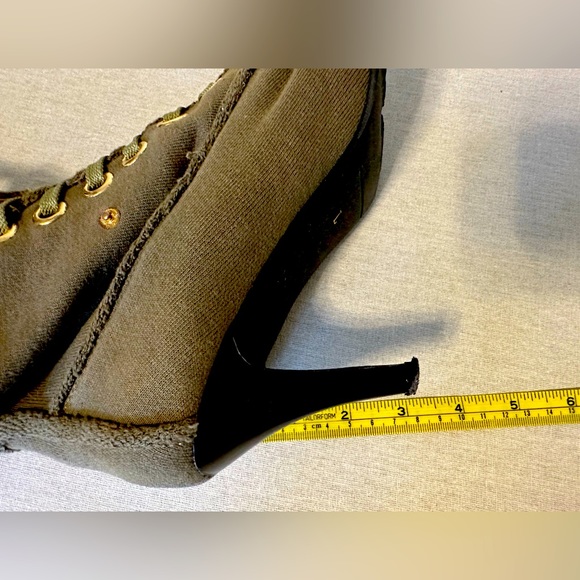 Funky one of a kind, Boots - Picture 6 of 7